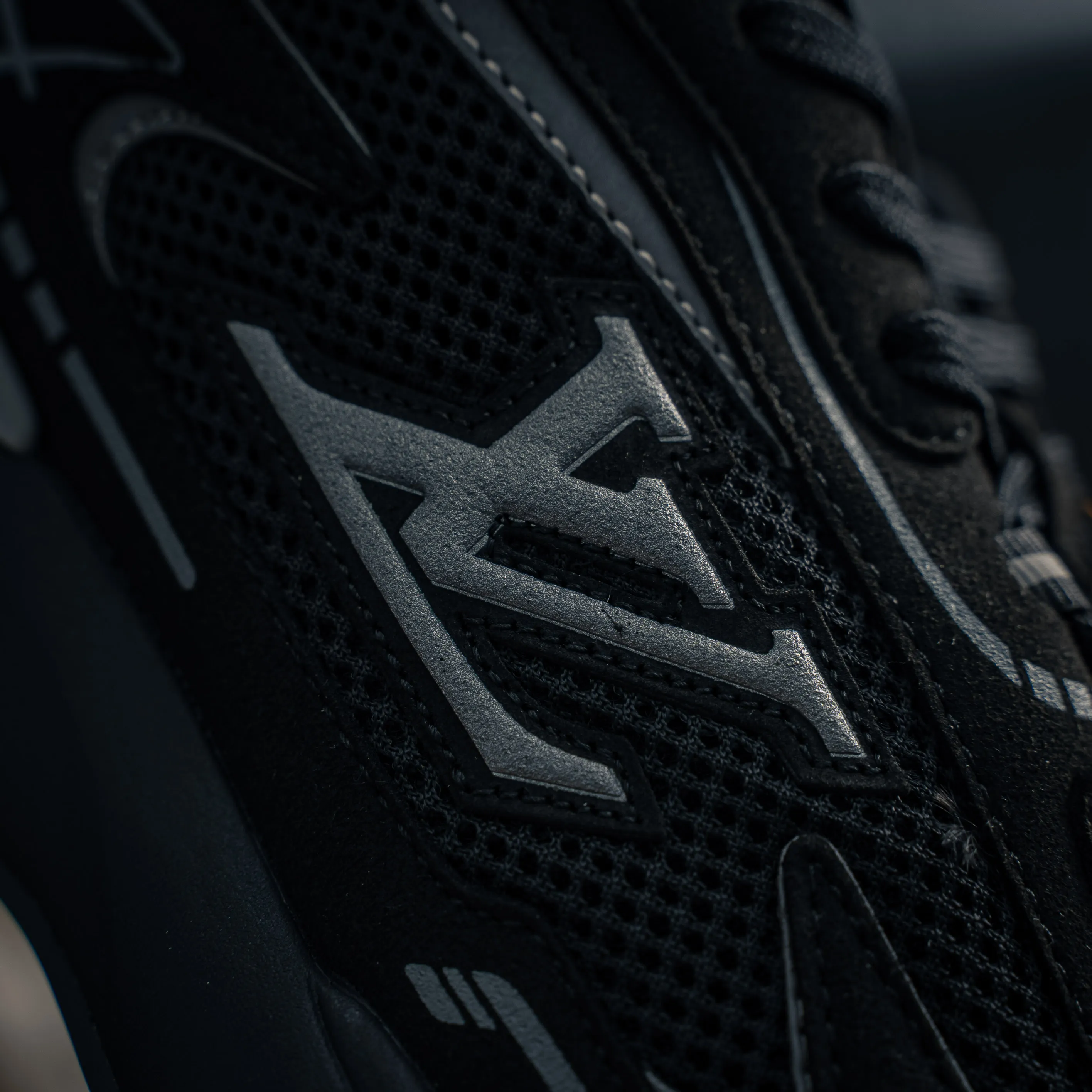 # LV Tatic Series Shoes Lv Tatic Runner 1990 ， 。 Shoes ， 。 Rebound